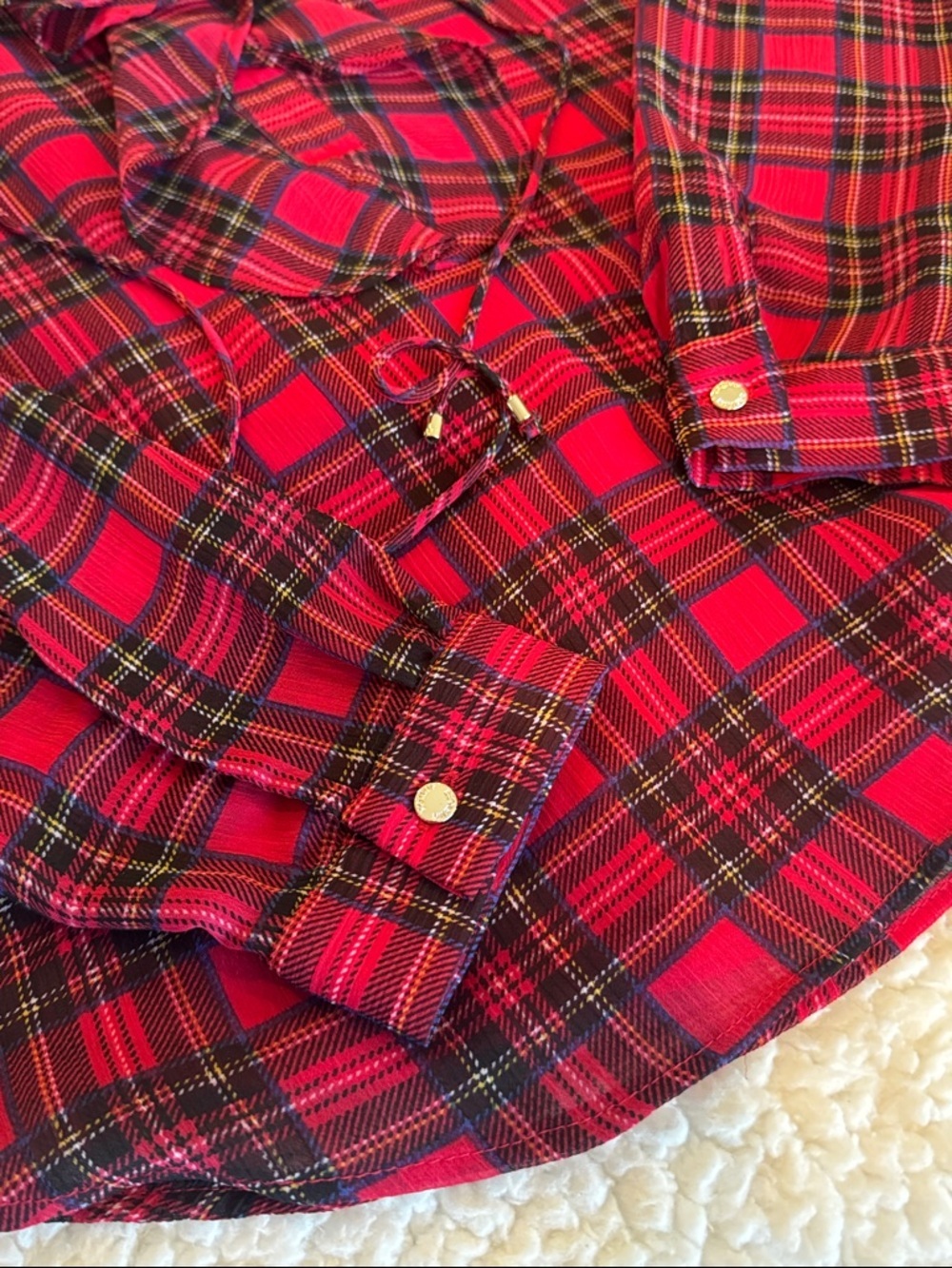 Tommy Hilfiger Red and Black Plaid Button-Front Blouse, size medium - Picture 4 of 9